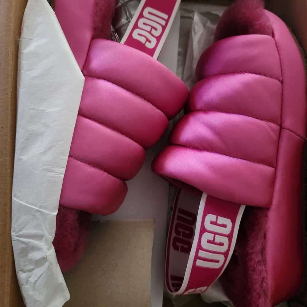 UGG Women's Pink Slippers